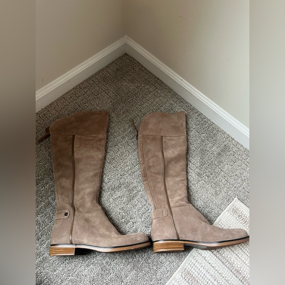 Suede Knee-High Boots - Tan
